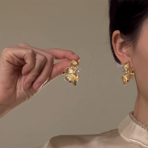 Colorful Zircon Butterfly Earrings Womens Luxury French Vintage Gold Alloy Fashion Jewelry Ear Cuffs New 2025