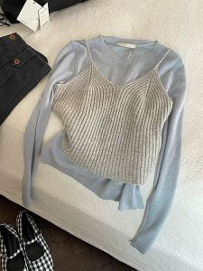 ชุดเสื้อถักแขนยาวสองชิ้นสำหรับผู้หญิง ชุดแฟชั่นสไตล์เกาหลี เสื้อเชิ้ตแขนยาวชั้นในสุดเก๋ไก๋และทันสมัย