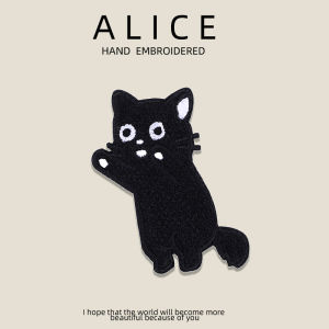 Cute Cat Embroidery Patch Linen Bag DIY Decorative Sticker Cartoon Clothes Patch Self Adhesive Mobile Phone Accessory