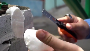 Very Polyurethane Expanding Foam Spray 750ml - Heavy Duty Gap Filler Crack Sealer Insulator