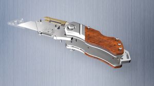 Dao rọc gấp gọn cán gỗ Workpro WP211014 kèm theo 10 lưỡi