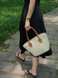 New Large Capacity Straw Woven Basket Bag Casual Vacation Womens Single Shoulder Handheld Water Bucket Bag Versatile Leisure