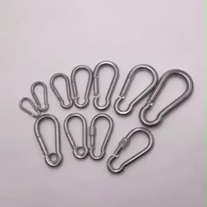 คาราบิเนอร์ 304 สแตนเลสสปริง รับน้ำหนักได้ เหมาะกับ ไต่เขา โยคะ ฟิตเนส Spring Carabiner Snap Hook Lock Buckle