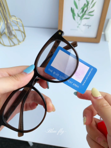 Photochromic 0 Degree Anti-Rad Vintage Black Frame Men Women Fashion Eyewear Free Case Cloth
