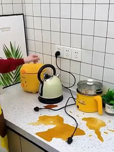 Gantungan Tempel Dinding Bear Plug Hook Serbaguna Isi 4 Pcs