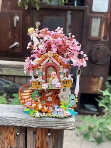 [Ready Stock] Sakura Treehouse Swing 3D Building Set Cute Street Scene DIY Assembly Toy Kawaii Girl Gift Decoration With Display Box Lego Building Blocks Mini Blocks