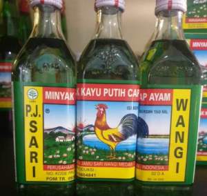 MINYAK KAYU PUTIH CAP AYAM 150ML