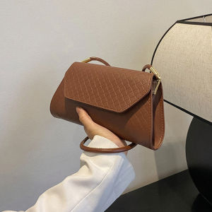 กระเป๋าสะพายไหล่ทรงสี่เหลี่ยมเล็กสไตล์ฝรั่งเศสหรูหราพร้อมกระเป๋าช่องวางแขนสำหรับผู้หญิง กระเป๋าแฟชั่นฤดูใบไม้ผลิ 2022 ขนาดกลาง