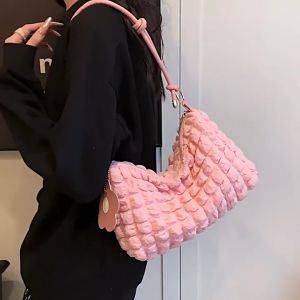 QNQN จีบดอกไม้ผู้หญิงกระเป๋าสะพายไหล่ลำลองแฟชั่นใต้วงแขนกระเป๋าแบบพกพาความจุขนาดใหญ่กระเป๋าสะพาย