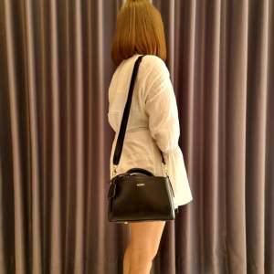 กระเป๋า กระเป๋าแบรนด์แท้ กระเป๋าผู้หญิง กระเป๋าสะพายข้าง กระเป๋าหนังPuกระเป๋าถือใบเล็ก8 นิ้ว กระเป๋าAORRY9ส่งฟรี