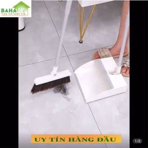 BỘ CHỔI - XẺNG HÓT THẲNG ĐỨNG GẮN TỪ TÍNH NAM CHÂM Ở CÁN KẾT HỢP CHẢI SẠCH CHỔI KHỎI TÓC RÁC ĐỌNG "BAHAMAR" Có thể gấp gọn có nam châm gắn chổi và xẻng hót dựng đứng tiết kiệm không gian bảo vệ môi trường
