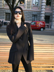 Elegant Black High Waist Hourglass Suit Jacket Intellectual Fashionable Womens Exclusive Commute Style Long Sleeve Woolen