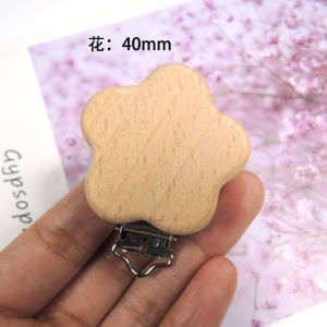 16 Models Export Hot Sale Beech Animal Elephant Hedgehog Environmental-Friendly Pacifier Clip Handkerchief Clip Strap Clip Log Style