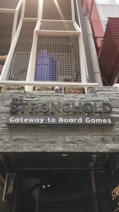 Tower Up ก่อร่างสร้างเมือง (TH/EN) - บอร์ดเกม Board Game - STRONGHOLD สยามสแควร์