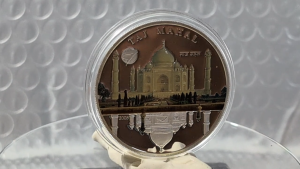 2008 7 Wonders Of The World Taj Mahal Silver-Plated Copper Colourized Coin