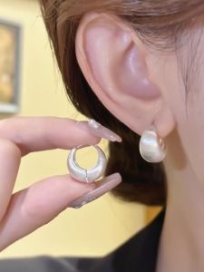 S925 Silver Needle Matte Frosted Ear Cuff Unique Design High-End Simple Versatile Earrings  2024 New Style Womens Jewelry