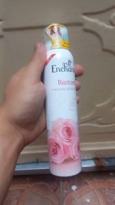 [ 4 TONE ] Xịt Khử Mùi 48H Enchanteur Hương Nước Hoa Delightful 150ml Perfumed Deodorant Spray 150ML