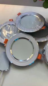 Đèn âm trần hiện đại 9w khoét lỗ 90mm 3 chế độ ánh sáng.