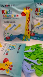 ไหมขัดฟันเด็ก  แบบถุง  60 ชิ้น รูปสัตว์น่ารัก (ส่งจากไทย)