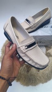 Sepatu Wanita Kulit Kerja Kantor Sekolah Perawat Sepatu Kulit Wanita terbaru