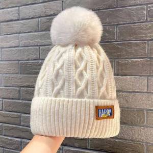 Winter Warm Fleece Lined Knitted Womens Hat Fashionable Minimalist Face Slimming Korean Style No Ear round Top Cap