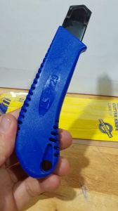 Dao Rọc giấy LS-229 Cutter Knife Loại Lớn + 1 hộp lưỡi dao rọc giấy thương hiệu LS ( hàng chính hãng) lưỡi dao được làm bằng thép chất liệu SK5 sắc bén- Cửa Hàng Nam