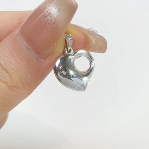LAZO DIAMOND Minimalist Hollow Heart Everyday Pendant in 375/9K White Gold