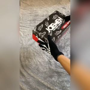 StyleHub Luminary Striker | Sepatu Joemen Olahraga Sepak Bola - Sneakers Emas Merah J 82