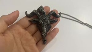 Vintage Domineering Stainless Steel Viking Black Bull Head Pendant Necklaces For Men Boys Personality Amulet Animal Jewelry Gift