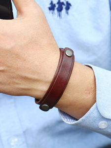 Mens Leather Bracelet Simple Artistic Woven Belt Style Student Fashion Punk Hand Jewelry TuHai Brand Fresh out New Stock