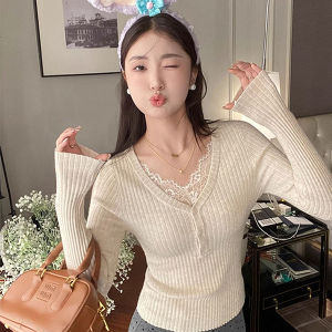 QIANSHUIYIYUN | Lace V-Neck Slimming Knit Top