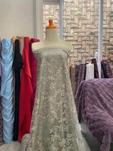 Bahan Kebaya Mewah Brokat Tile Embroidery Peony Bordir Tumpal Tepi 2Tone Harga Setengah Meter