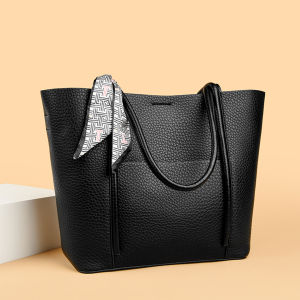 TAOHUALIHUA | Fashionable Commuter Tote Bag