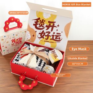 GUSTAGAT | Practical Gift Blanket Set