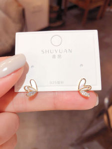 Fashionable Double Heart Stud Earrings Womens Silver Needle Zircon Shell Personalized Design Sensation Trendy Jewelry