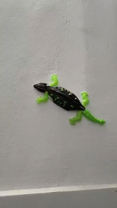 【Light Effects】Remote Control Lizard Electronic Toys Kids Present Gift Boys Girls 儿童电动蜥蜴玩具 *READY STOCK*