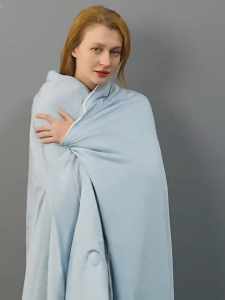 【AeonMall cùng kiểu dáng】Chăn làm mát mùa hè Cool Ice Silk Chăn mùa hè cao cấp Màu kem Chăn điều hòa không khí Chăn mỏng