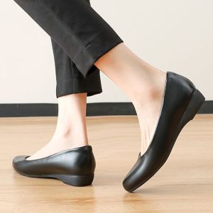 Anti-Slip Comfortable Flat Work Shoes Black Round Toe
