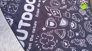 พรมปูเต็นท์ เสื่อปิกนิก ผ้าปูแคมป์ปิ้ง อเนกประสงค์ เนื้อนุ่ม ซักเตรื่อง ได้ ลาย Outdoor สินค้าพร้อมส่งจากไทย