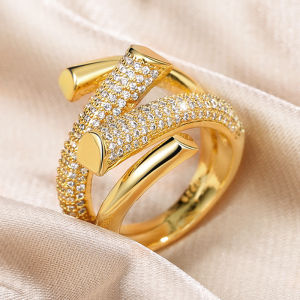Huitan Hyperbole Shape Geometric Gold Color Ring Luxury Paved Sparkling CZ Daily Wear Party Fashion Versatile Women Jewelry