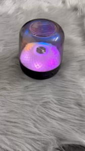 Mẫu mới Loa bluetooth âm thanh vòm 6D trầm ấm pin trâu MQ-M4 trong suốt đèn led tặng kèm jack cắm