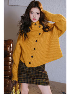MIUCO | Áo Khoác Sweater Cổ Cao Bền Đẹp Màu Vàng