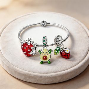 925 Sterling Silver  Strawberries  Charms Pendant with Cubic ZirconiaFit DIY bracelet necklace Gift for HerColgante Plata