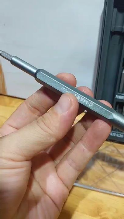 Hộp 22 món Bộ Tua Vít Đa Năng Thương hiệu Cmart, 21 chi tiết sửa điện thoại iphone, laptop, có đủ đầu siết vít , lục giác , dẹp , bake  lục giác bông tiện dụng cho mọi gia đình sửa chữa nhỏ- Cửa Hàng Nam