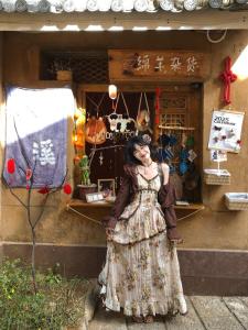 ชุดเดรสยาวสไตล์โบฮีเมียน พร้อมเสื้อคาร์ดิแกน กระโปรงทรงเอไม่สมมาตร แขนกุด เดรสยาวฤดูใบไม้ผลิ ชุดสองชิ้น