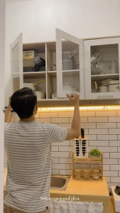 PIRA METROPOLIS OX - ARUNA KC WU120G Rak Dapur / Rak Gantung Dapur / Kitchen Set Atas 3 Pintu Kaca