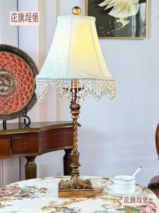 โคมไฟโต๊ะตกแต่งบ้านสไตล์อเมริกันพร้อมที่ประชุม โคมไฟตกแต่งห้องนอนแบบฝ้ายปักลาย โคมไฟตกแต่งงานแต่งงาน