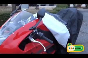 ผ้าคุมมอไซค์ หนา ทนทาน ป้องกันฝนและแดด ผ้าคลุมรถมอไซ 100% กัน UV ปกป้องรถ ผ้าคลุมมอไซค์ ผ้าคุมรถมอไซ ผ้าคลุมรถ ผ้าคบุมรถมอไซ ผ้าครุมรถมอไซ ผ้าคลุมมอเตอไซ ผ้าคลุมรถมอเตอร์ไซค์ ผ้าคลุมจักรยาน ผ้าคลุมบิกไบค์ ผ้าคลุมมอเตอร์ไซค์ ผ้าคลุมรถบิกไบ