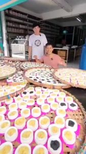 ชลบูรณะ 40 ปี ขนมโก๋ ไส้ทะลัก บ้านหัวกุญแจ นุ่มอร่อย ไส้เยอะ คละ รับรอง ครูสามารถติดต่อได้