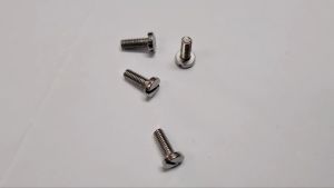 Skru Kunci Tapak Kaki Mesin Jahit Lurus/ Presser Foot Screw For Industrial Lockstitch Sewing Machine (READY STOCK)